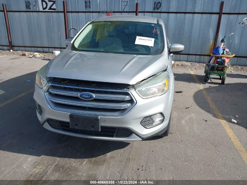 2017 Ford Escape Se VIN: 1FMCU9GD0HUB05670 Lot: 40665355