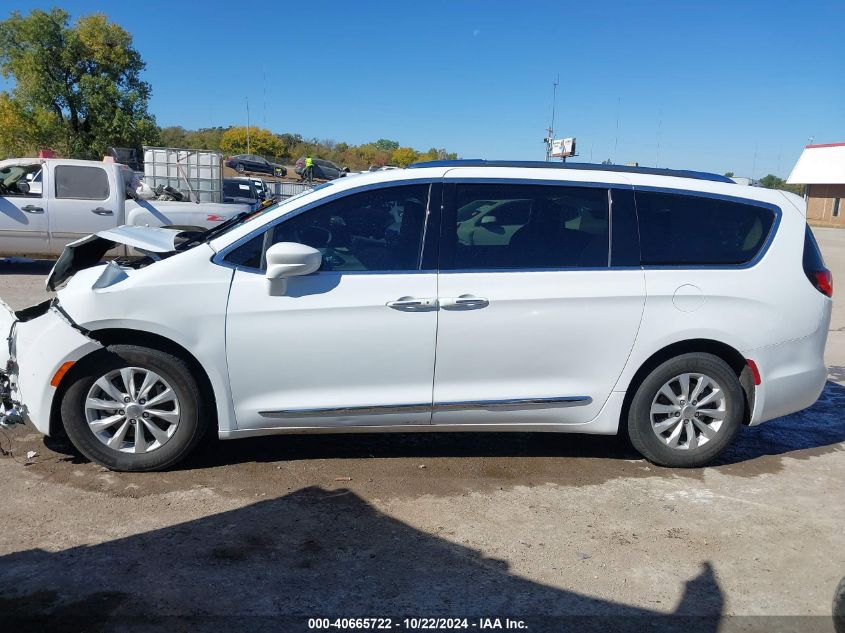 2019 Chrysler Pacifica Touring L VIN: 2C4RC1BG1KR678862 Lot: 40665722