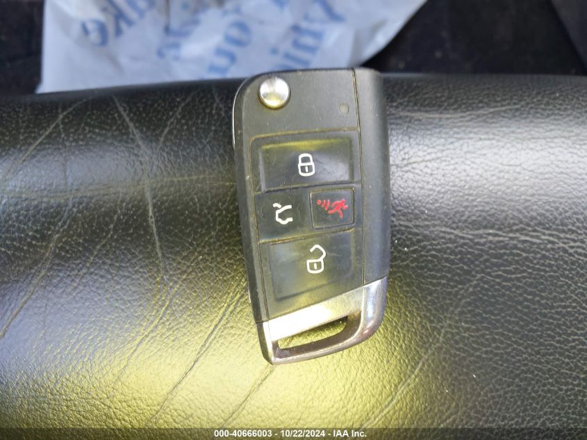 2015 VOLKSWAGEN GOLF GTI 2.0T SE 4-DOOR - 3VW4T7AU0FM028015