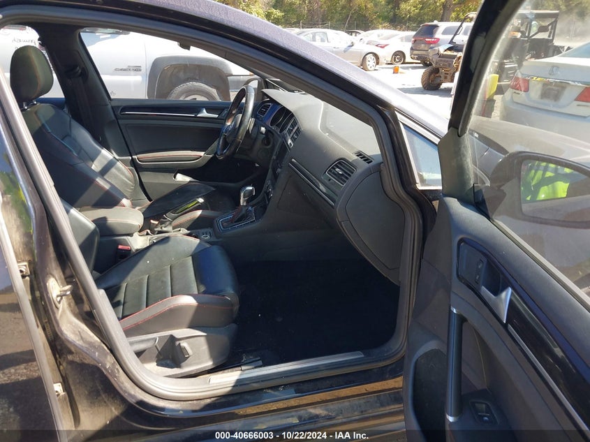 2015 VOLKSWAGEN GOLF GTI 2.0T SE 4-DOOR - 3VW4T7AU0FM028015