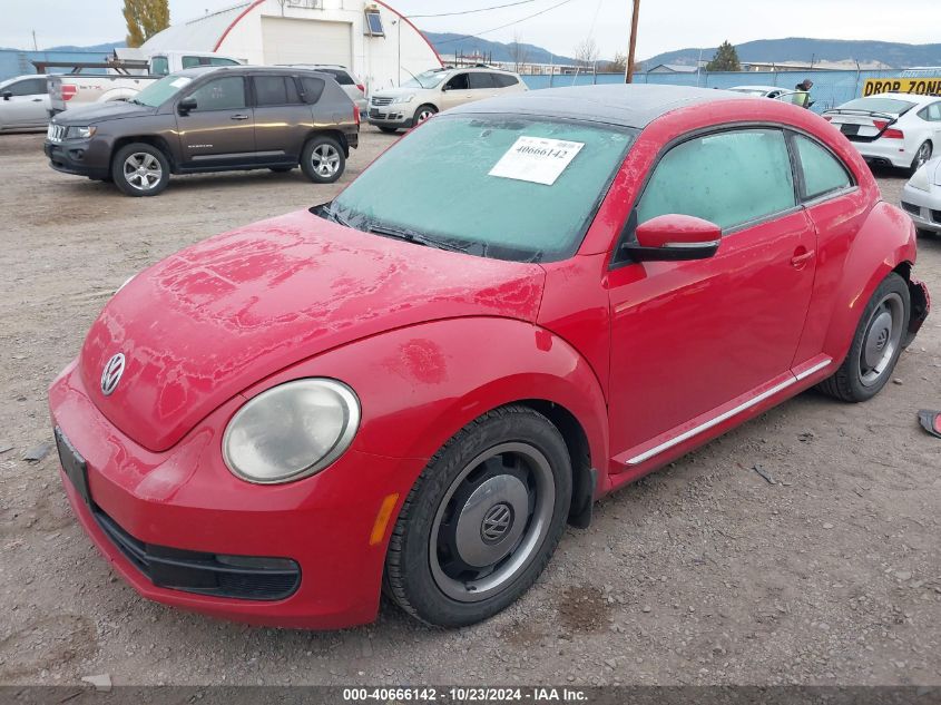 2013 Volkswagen Beetle 2.5L VIN: 3VWJX7AT8DM602565 Lot: 40666142