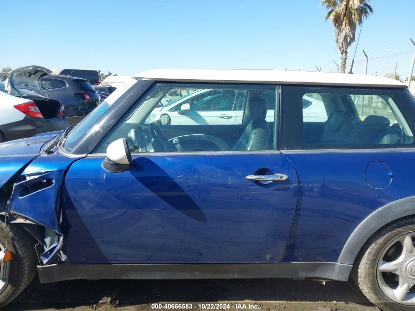 2003 Mini Cooper VIN: WMWRC33403TE19404 Lot: 40666583