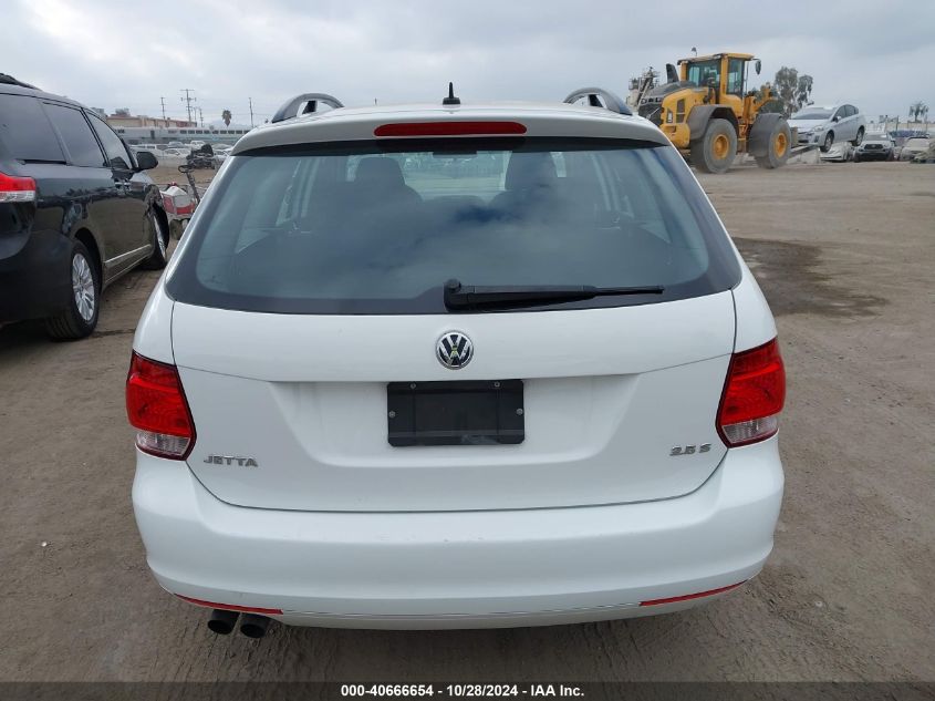 2014 Volkswagen Jetta Sportwagen 2.5L S/2.5L Se VIN: 3VWPP7AJ7EM604656 Lot: 40666654