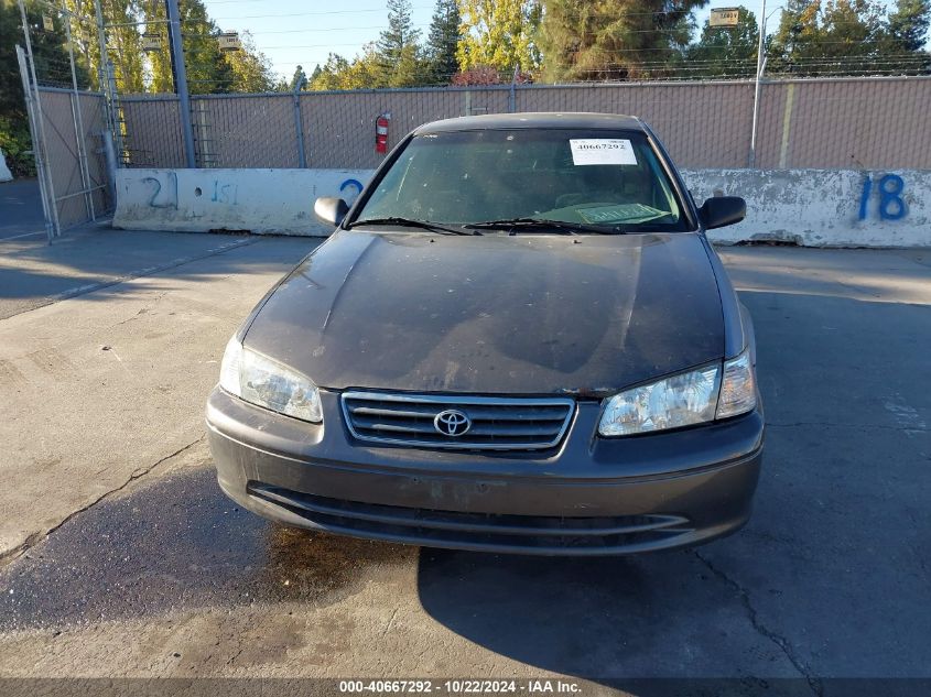 2000 Toyota Camry Ce VIN: 4T1BG22K8YU954526 Lot: 40667292