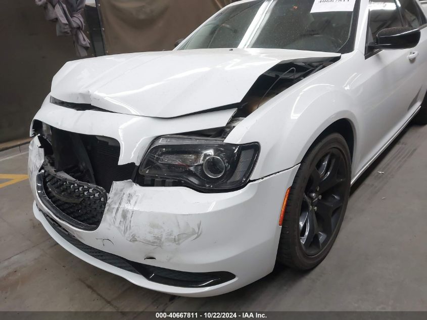 2020 Chrysler 300 Touring VIN: 2C3CCAAG8LH159388 Lot: 40667811