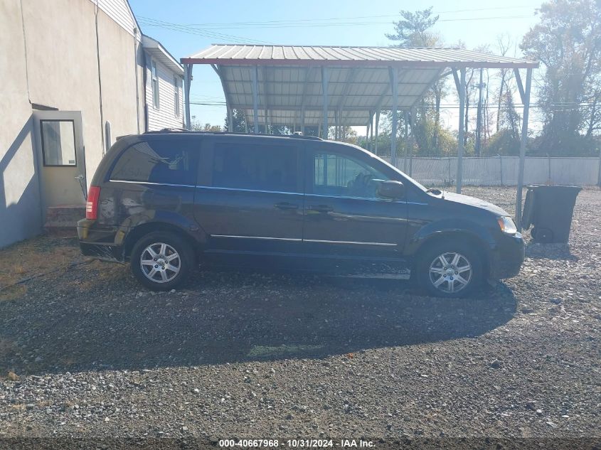 2010 Chrysler Town & Country Touring VIN: 2A4RR5D17AR351860 Lot: 40667968