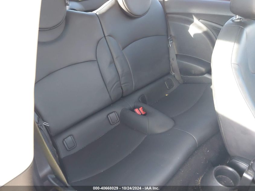 2012 Mini Cooper VIN: WMWSU3C54CT255935 Lot: 40668029