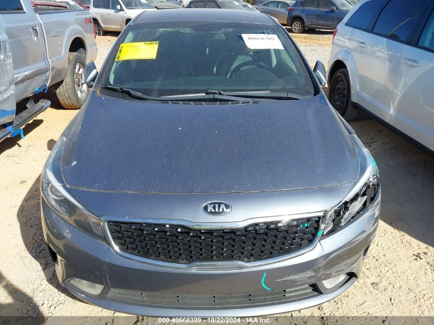 2018 Kia Forte Ex VIN: 3KPFL4A89JE195702 Lot: 40668309