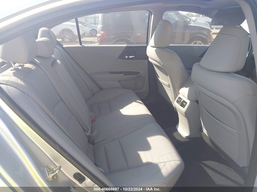 2013 HONDA ACCORD VIN: 1HGCR2F8XDA043855