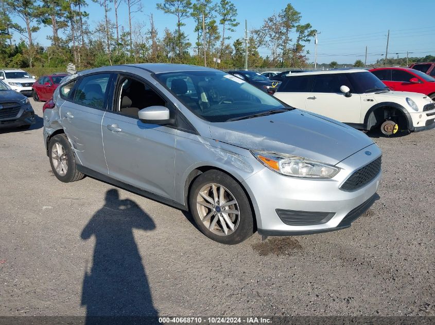 VIN 1FADP3K29JL329699 2018 Ford Focus, SE no.1