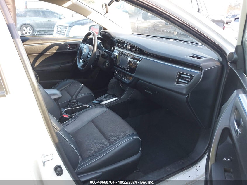 2014 TOYOTA COROLLA VIN: 5YFBURHE2EP103581