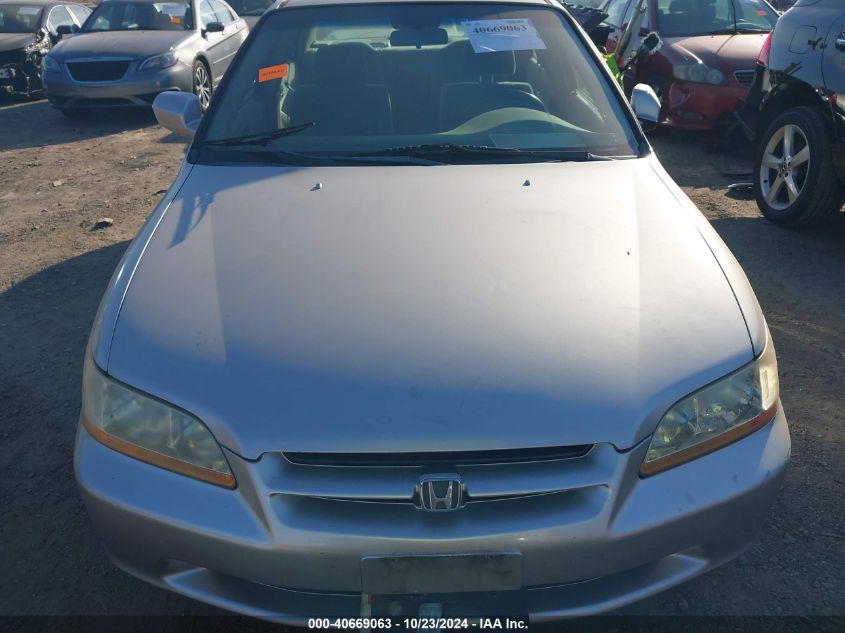 1999 Honda Accord Ex VIN: JHMCG5654XC044745 Lot: 40669063