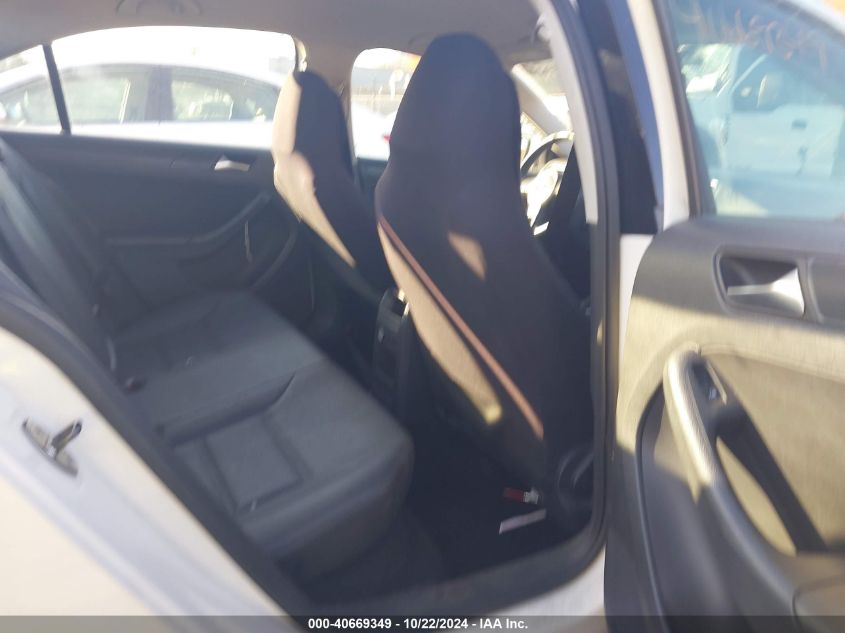 2012 Volkswagen Jetta 2.5L Se VIN: 3VWDP7AJ9CM372674 Lot: 40669349