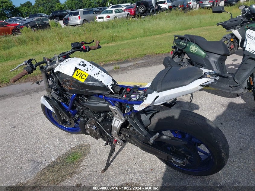 2015 YAMAHA FZ07 JYARM06E6FA004678