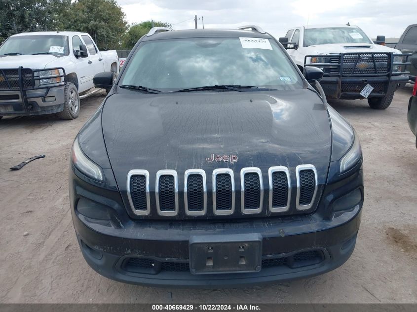 2016 Jeep Cherokee Latitude VIN: 1C4PJLCB4GW351608 Lot: 40669429