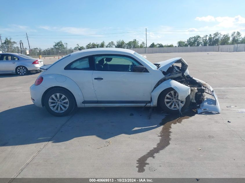 2018 Volkswagen Beetle 2.0T Coast/2.0T S VIN: 3VWFD7AT7JM709486 Lot: 40669513