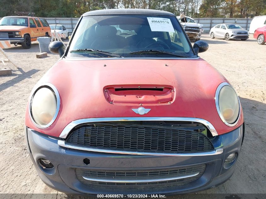 2011 Mini Cooper VIN: WMWSU3C52BT092572 Lot: 40669570