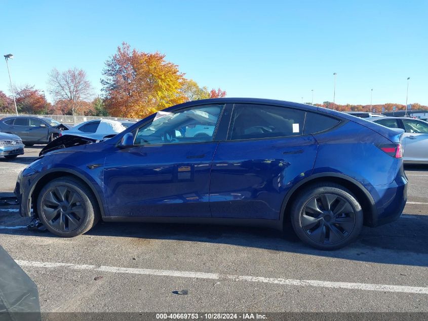 2024 Tesla Model Y Long Range Dual Motor All-Wheel Drive VIN: 7SAYGDEE7RA307142 Lot: 40669753