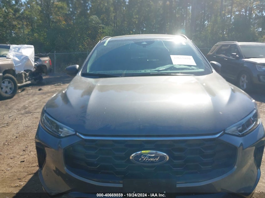 2023 Ford Escape St-Line VIN: 1FMCU0MN4PUA01545 Lot: 40669859