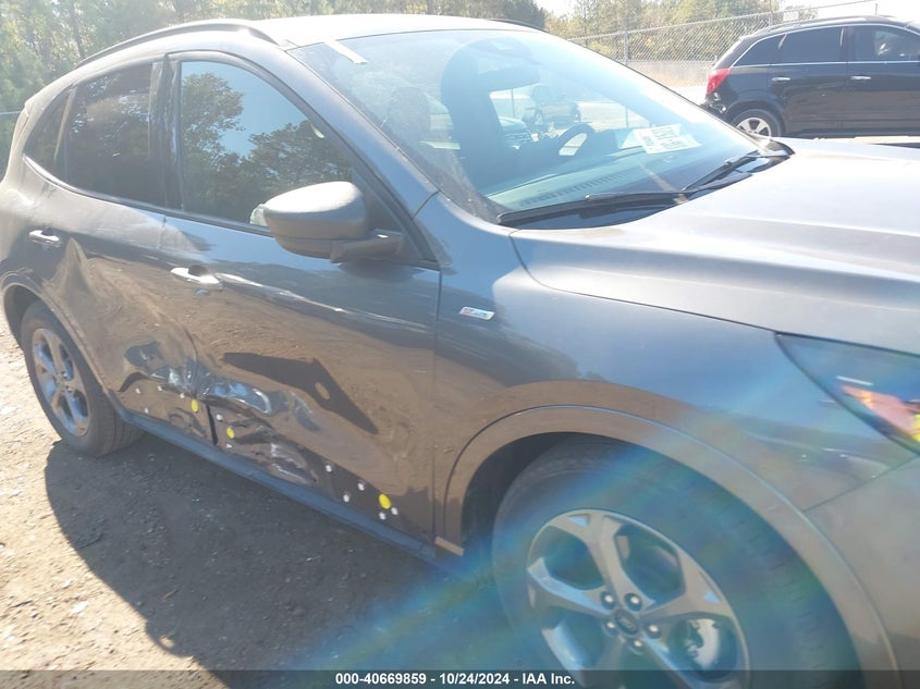 2023 Ford Escape St-Line VIN: 1FMCU0MN4PUA01545 Lot: 40669859
