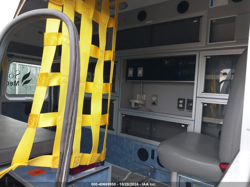 2013 FORD E-350 SUPER DUTY COMMERCIAL - 1FDSS3ES1DDB29180