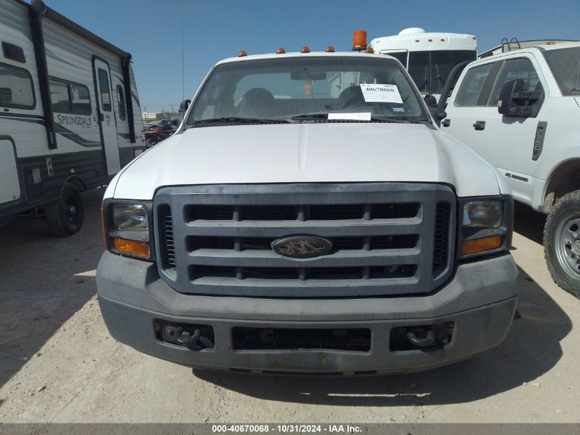 2006 Ford F-350 Chassis Xl/Xlt VIN: 1FDWF36P46EB27288 Lot: 40670068