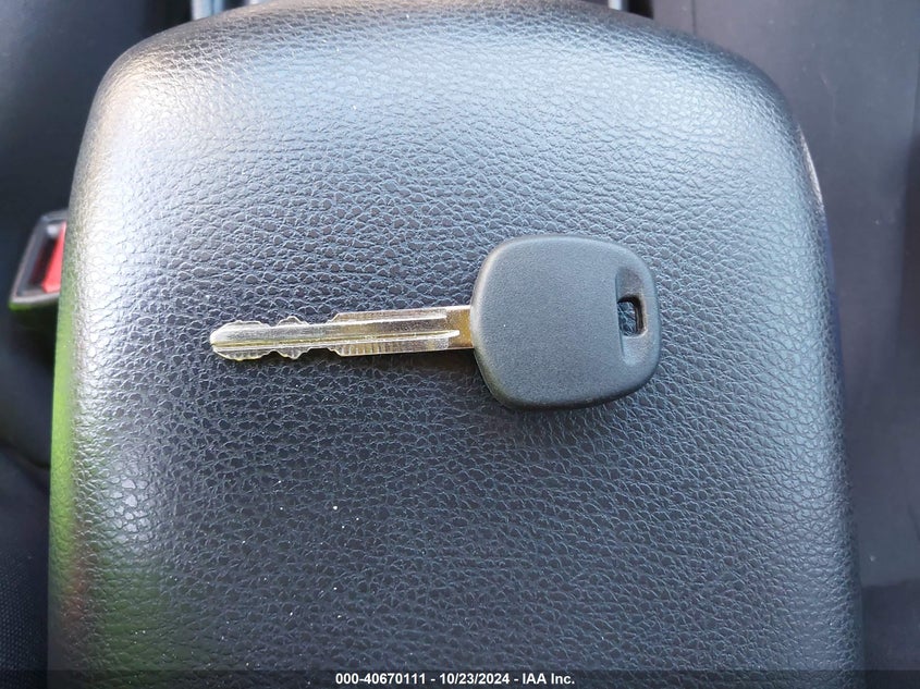 2015 TOYOTA RAV4 XLE - 2T3RFREV5FW392444