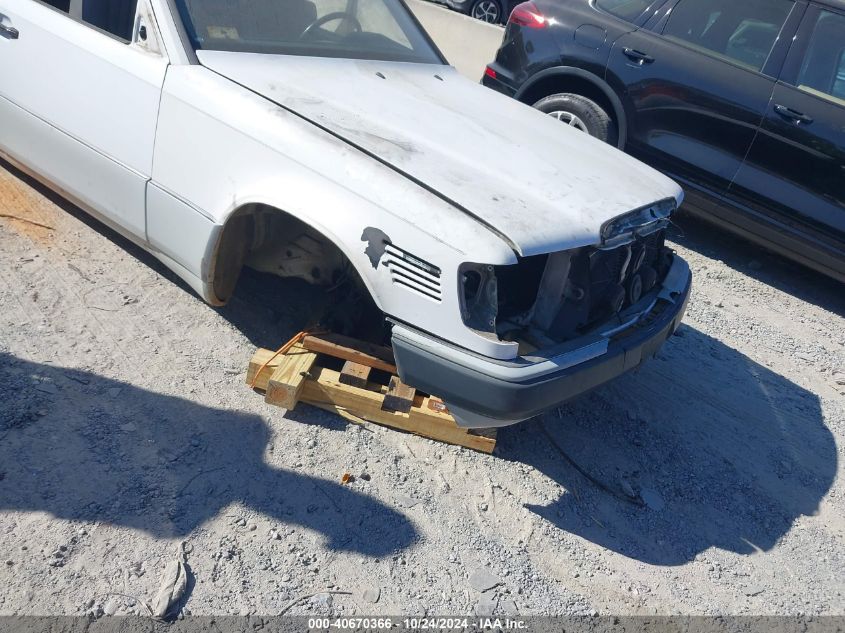 1991 Mercedes-Benz 300 D VIN: WDBEB28E9MB465512 Lot: 40670366