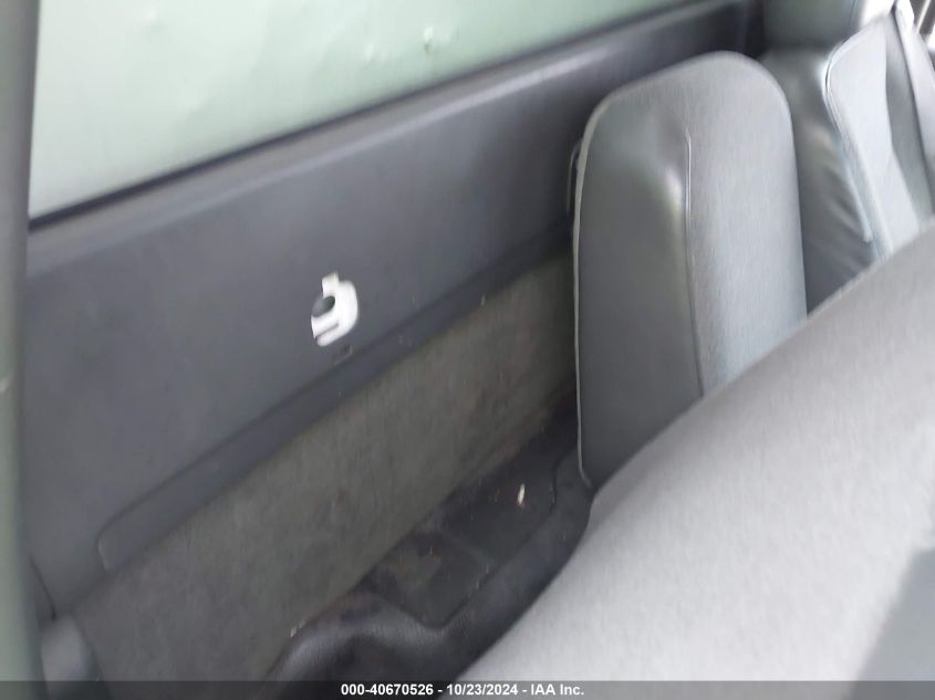 2005 Chevrolet Silverado 1500 Work Truck VIN: 1GCEC14X85Z286385 Lot: 40670526