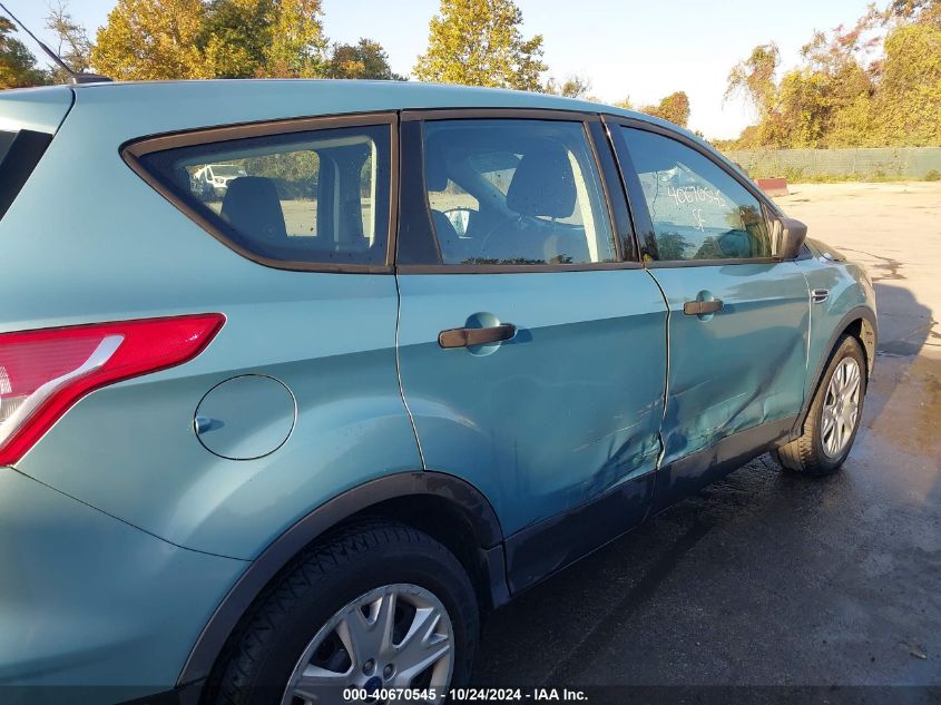 2013 Ford Escape S VIN: 1FMCU0F70DUB21093 Lot: 40670545