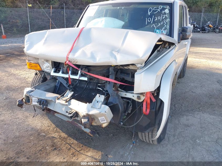 2007 Jeep Commander Sport VIN: 1J8HG48K27C556937 Lot: 40670815