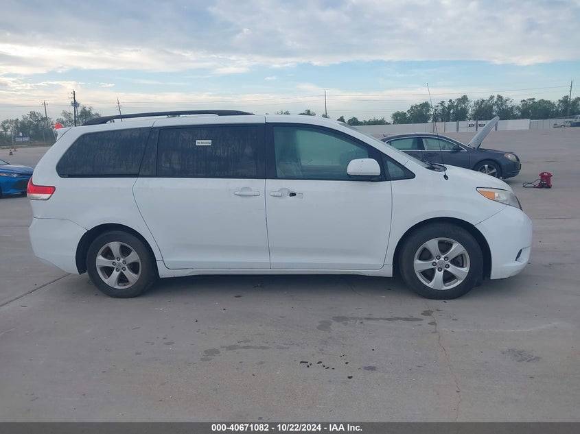 2014 Toyota Sienna Le V6 8 Passenger VIN: 5TDKK3DC7ES457787 Lot: 40671082