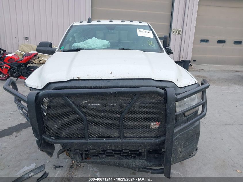 2022 Ram 3500 Tradesman 4X4 8' Box VIN: 3C63RRGLXNG311677 Lot: 40671241