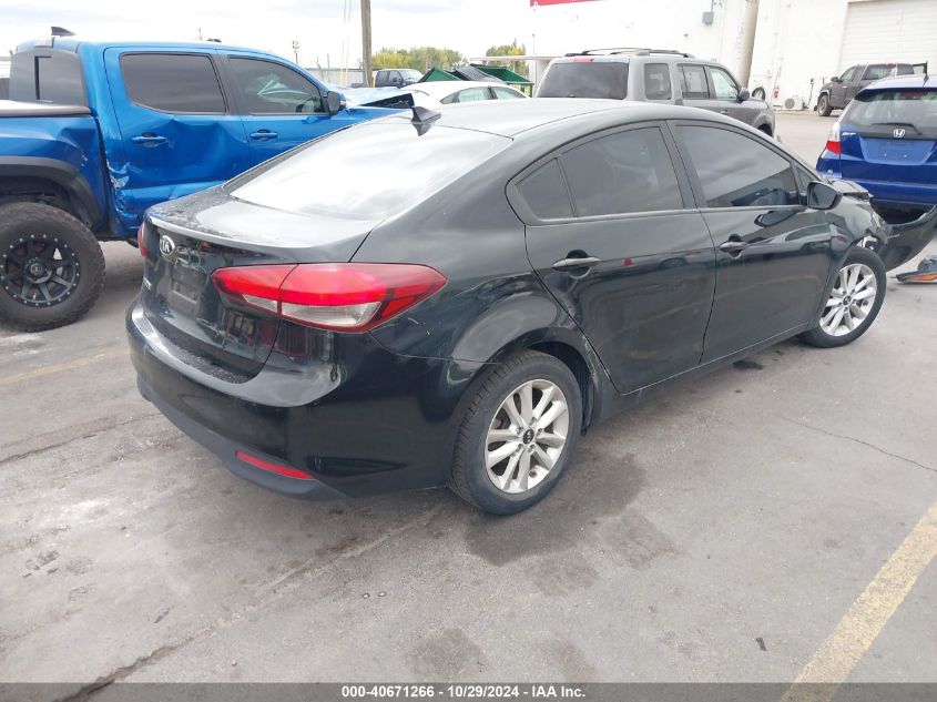 VIN 3KPFL4A7XHE150897 2017 KIA FORTE no.4