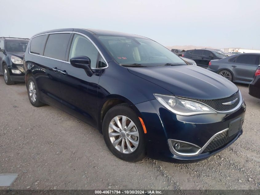 2019 Chrysler Pacifica Touring Plus VIN: 2C4RC1FG6KR575737 Lot: 40671794