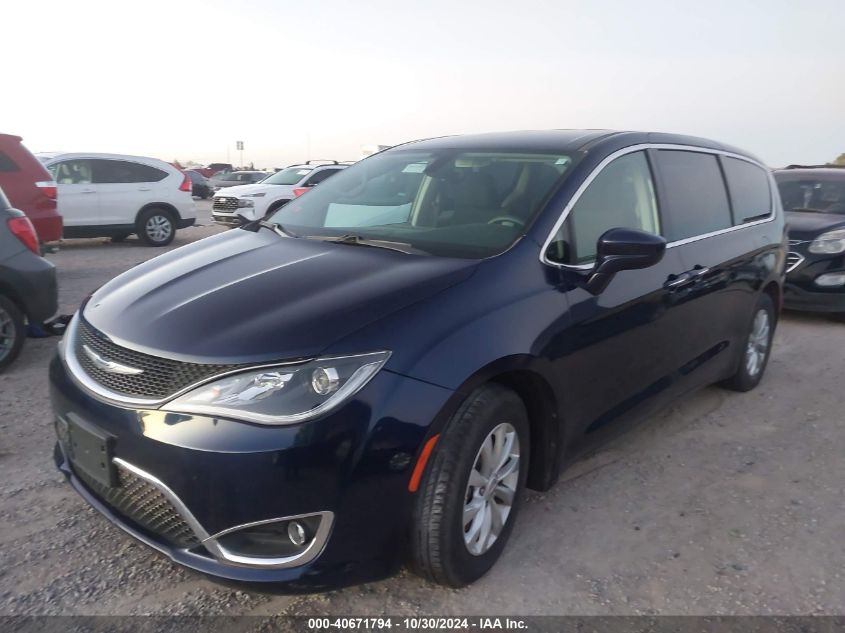 2019 Chrysler Pacifica Touring Plus VIN: 2C4RC1FG6KR575737 Lot: 40671794