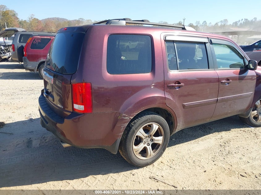 Image 4 of 2012 HONDA PILOT  salvage vehicle - Lot #40672001 at IAAI