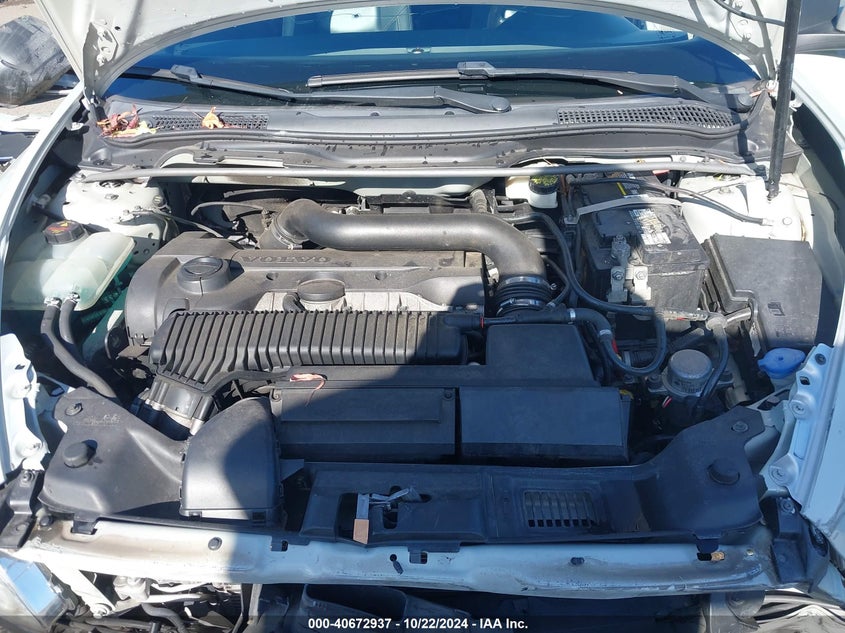 2013 VOLVO C30 T5 R-DESIGN YV1672MK5D2309559