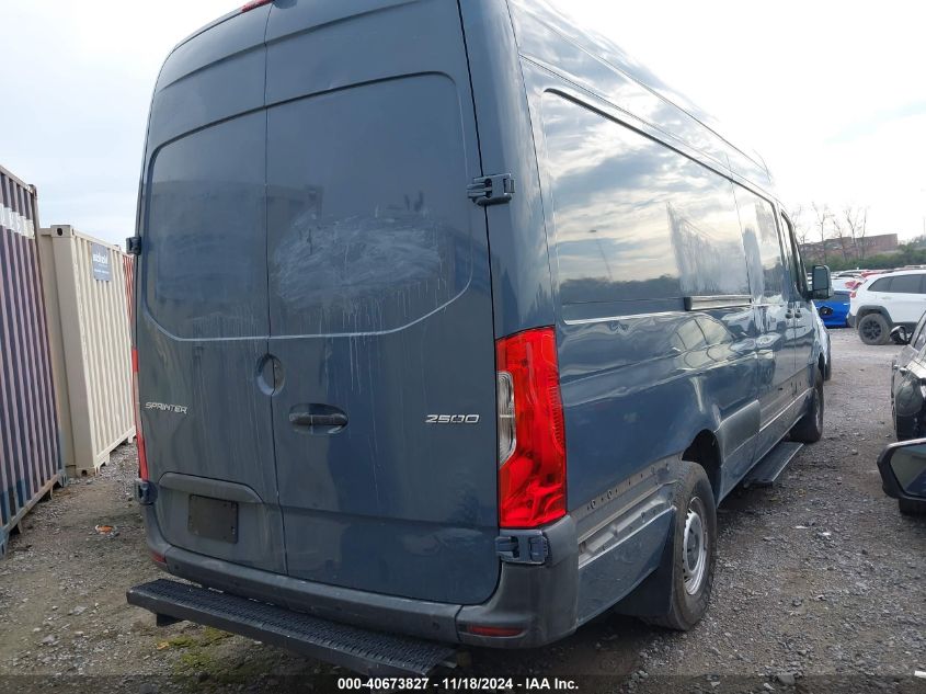 VIN WD4PF1CD3KP122868 2019 Mercedes-Benz Sprinter 2... no.4