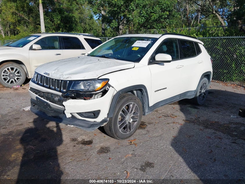 VIN 3C4NJCBB0KT692382 2019 JEEP COMPASS SUN AND WHEEL FWD
