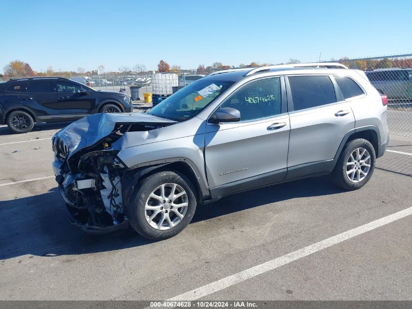 2016 Jeep Cherokee Latitude VIN: 1C4PJMCB2GW187782 Lot: 40674628