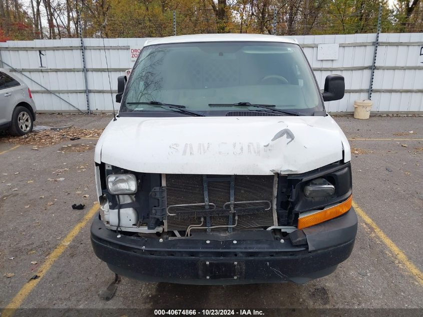 2017 Chevrolet Express 2500 Work Van VIN: 1GCWGAFF6H1135108 Lot: 40674866