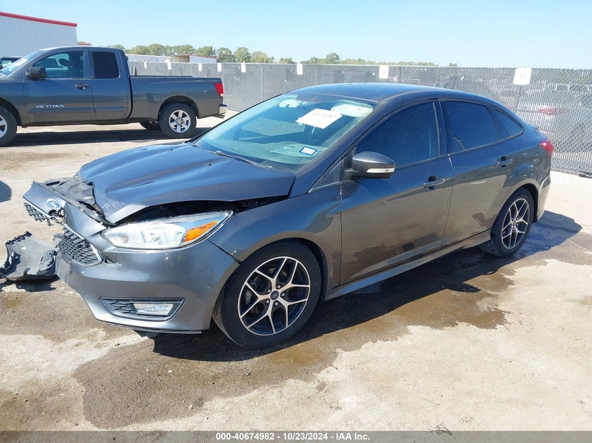2015 FORD FOCUS SE - 1FADP3F28FL384579