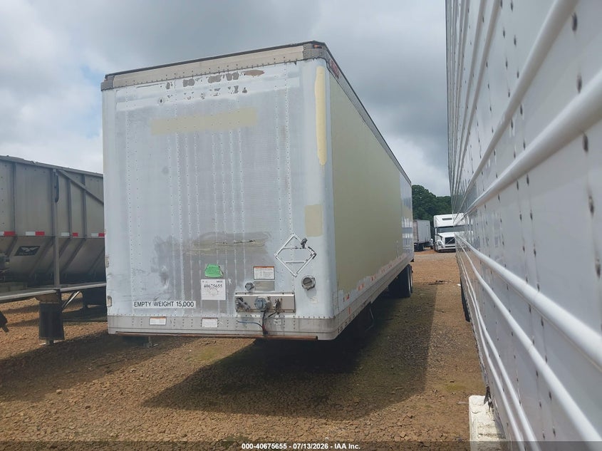 2002 GREAT DANE TRAILERS SEMI TRAILER auction photo 2