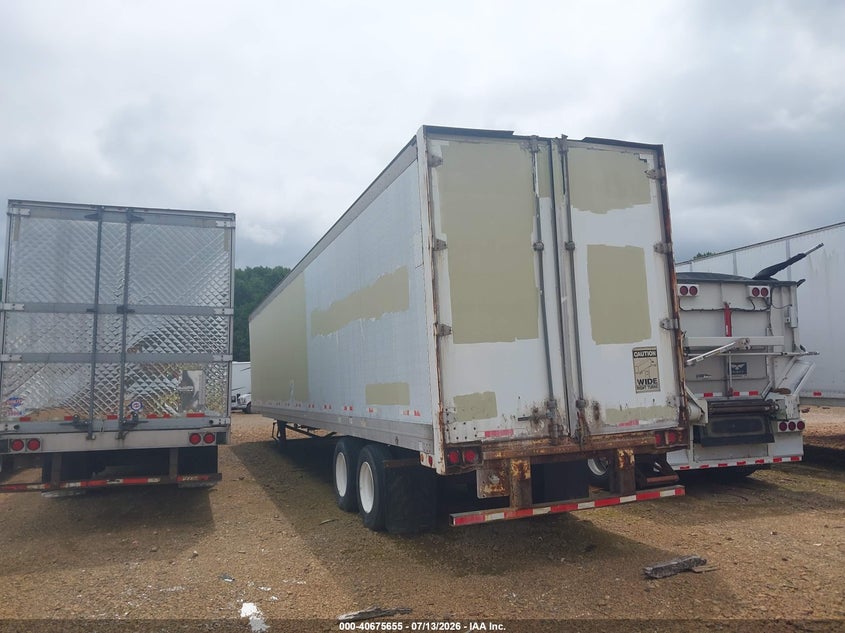 2002 GREAT DANE TRAILERS SEMI TRAILER auction photo 3