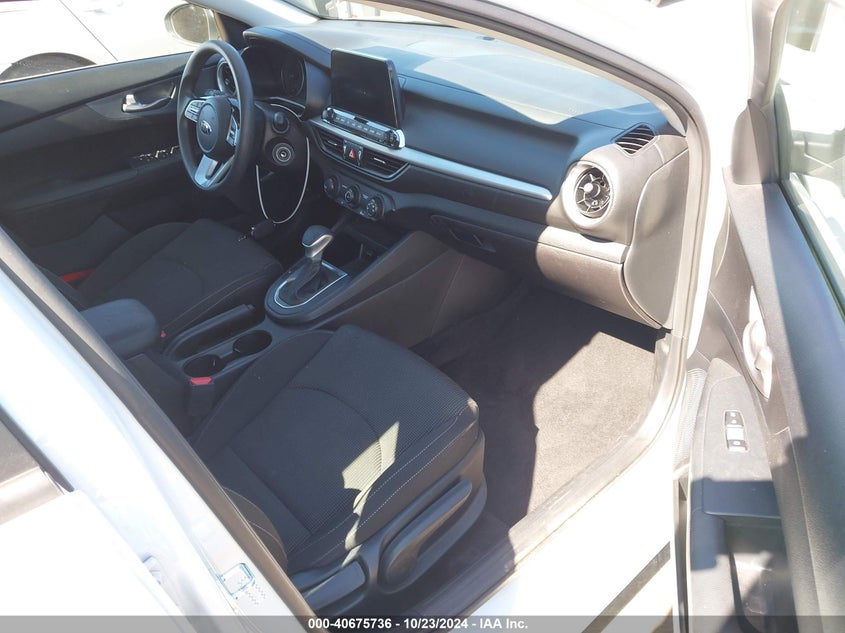 VIN 3KPF24AD3LE252639 2020 KIA FORTE LXS