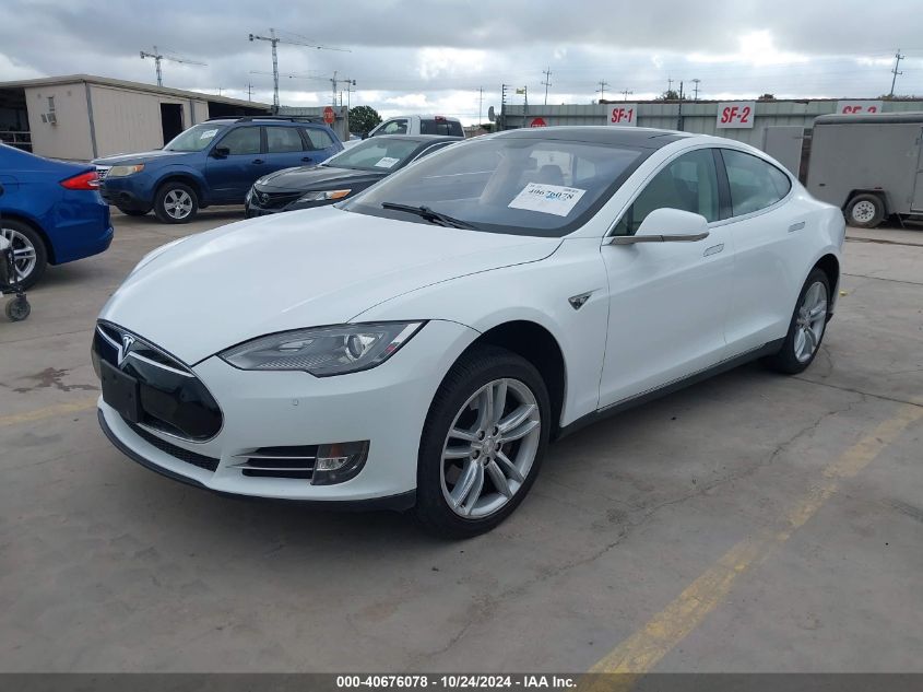 VIN 5YJSA1DNXDFP18941 2013 Tesla Model S no.2