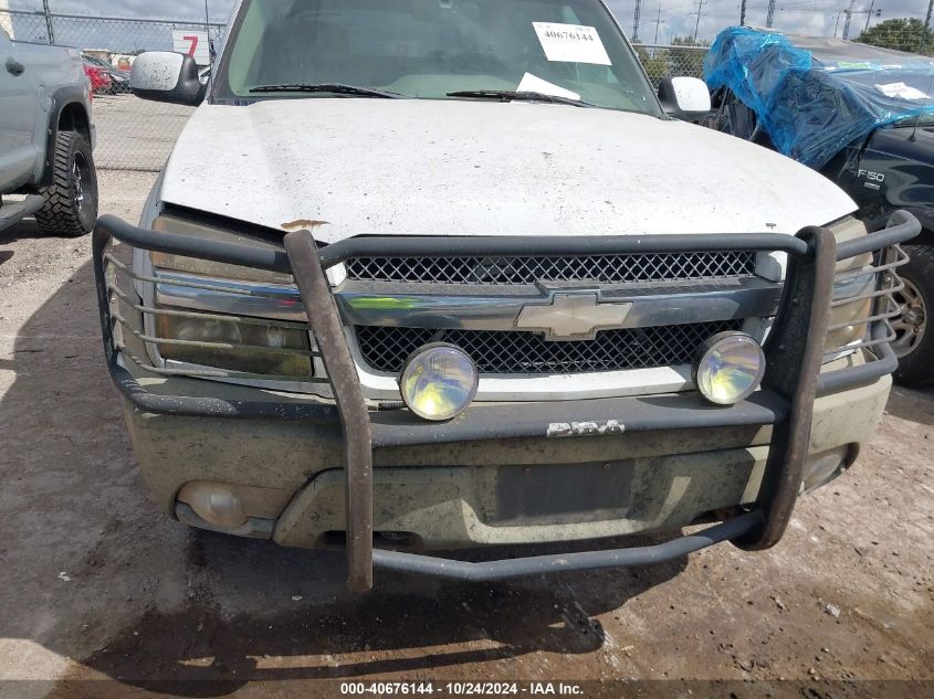 2002 Chevrolet Avalanche VIN: 3GNEK13T92G102656 Lot: 40676144