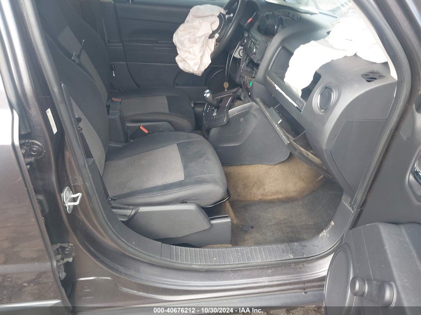 1C4NJPBA9ED927709 2014 JEEP LIBERTY (PATRIOT) photo no. 5