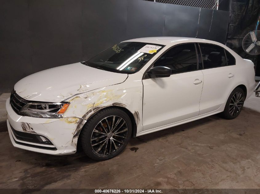 2016 Volkswagen Jetta 1.8T Sport VIN: 3VWD17AJ0GM256531 Lot: 40676226